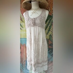 Tempo Paris Cream Crochet Bodice Maxi Dress